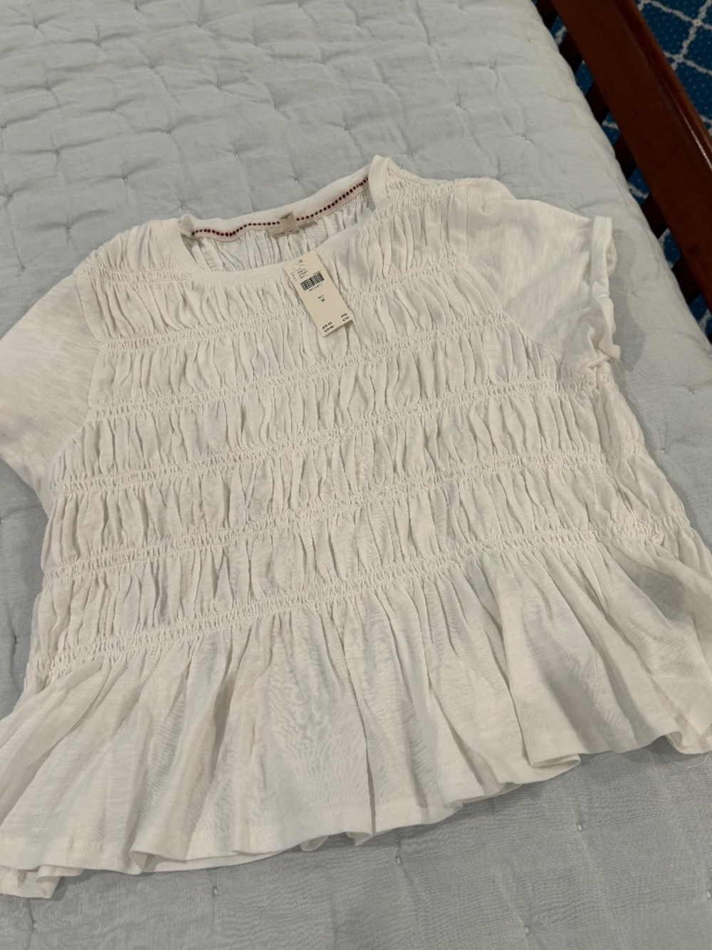 Pilcro never worn, smocked white tee, M